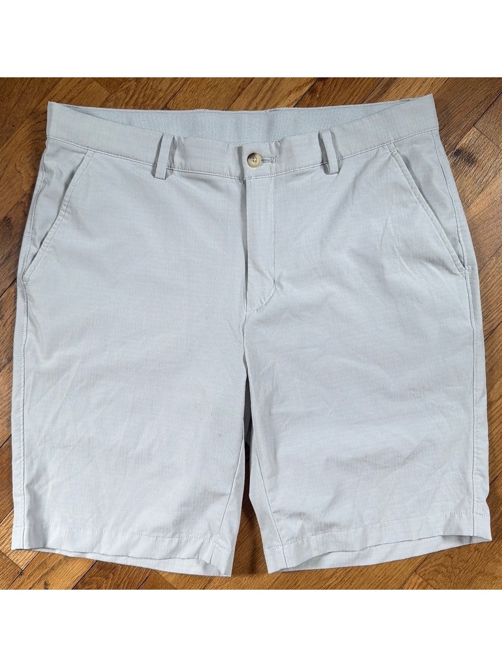 34x9 - Men - Greg Norman Light Gray Golf Shorts